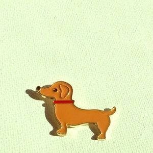 DACHSHUND DOG ENAMEL PIN